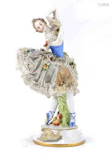 PORCELAIN FIGURE OF A DANCER, GINORI EARLY 20TH CENTURY