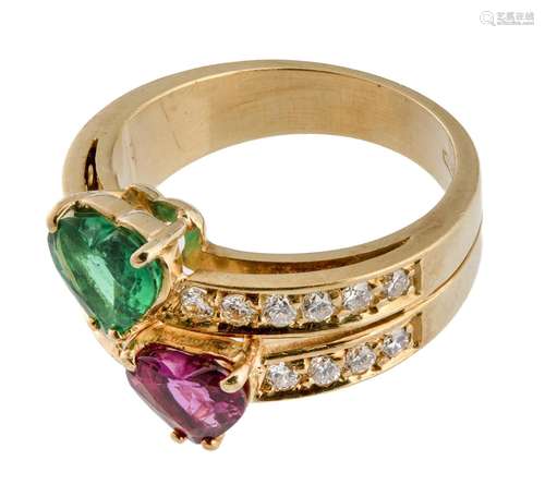 BEAUTIFUL GOLD RING WITH RUBY, EMERALD AND DIAMONDS