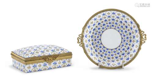 PORCELAIN SAUCER AND BOX, LIMOGES EARLY 20TH CENTURY