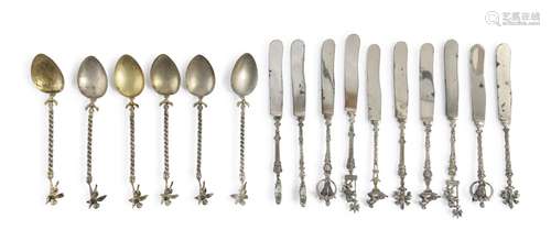 TEN BUTTER KNIVES AND SIX TEASPOONS IN SILVER, ITALY EARLY 2...