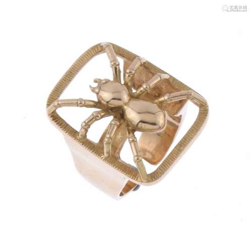 LARGE RING WITH A SPIDER.