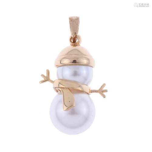 SNOWMAN PENDANT WITH PEARLS.