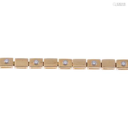 SEMI-RIGID BRACELET WITH DIAMONDS.