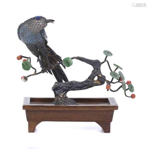 CHINESE SCULPTURE, BIRD ON A BRANCH. 19TH CENTURY.