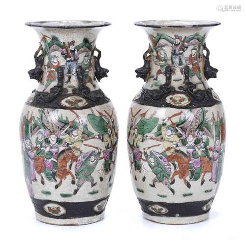 PAIR OF CHINESE NANKIN VASES, 20TH CENTURY.