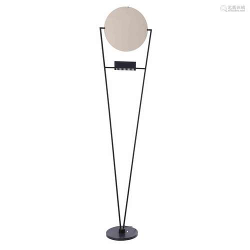 FLOOR LAMP. 20TH CENTURY.