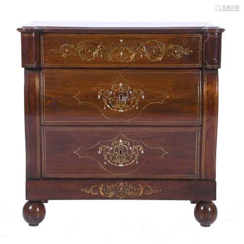 SMALL ELIZABETHAN CHEST OF DRAWERS, 20TH CENTURY.