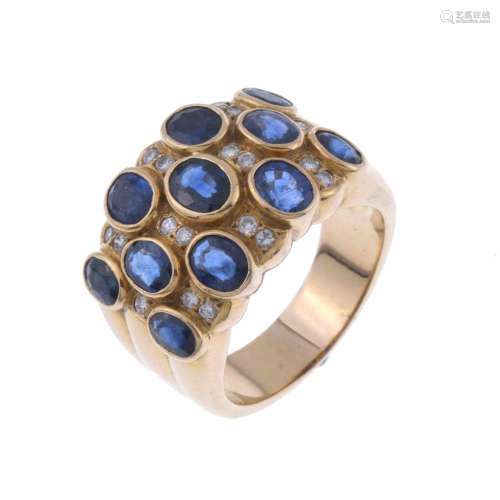 SAPPHIRES AND DIAMONDS LARGE RING.
