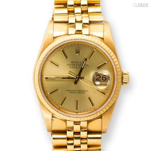 An eighteen karat gold wristwatch, Datejust, Rolex