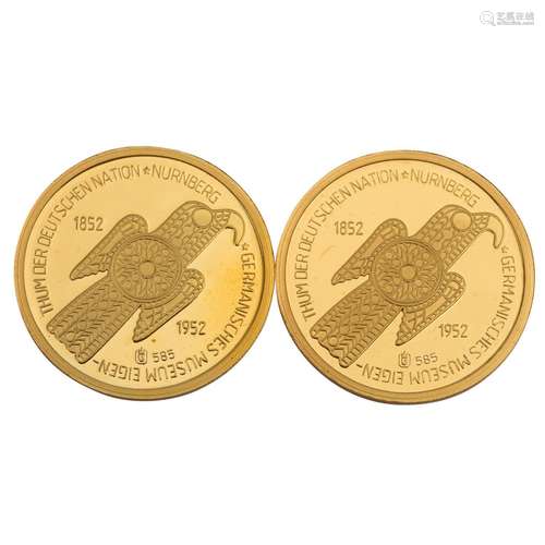 GOLD: Ostrogothic gold frieze on 2 x 5 DM medals,