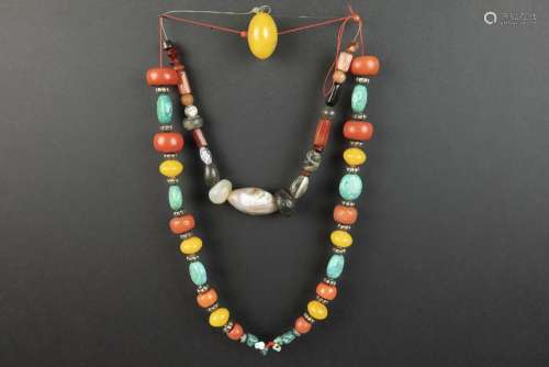Himalayan necklace with beads in several materials…