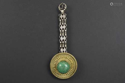 round antique Tibetan gilded ornament with fine pe…