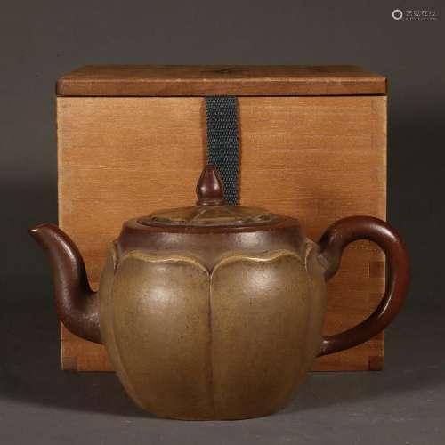 Purple clay pot from the Qing Dynasty