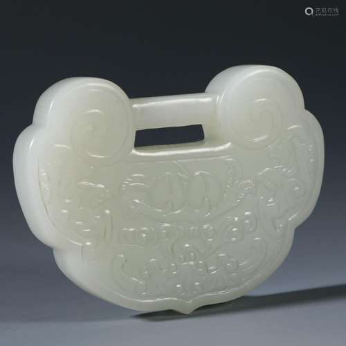 Hetian jade safety lock  from the Qing dynasty