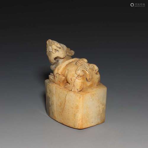 A CARVED JADE 'BEAST' SEAL.HAN DYNASTY