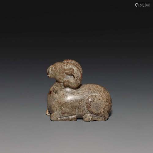 A CARVED JADE SHEEP.HAN DYNASTY