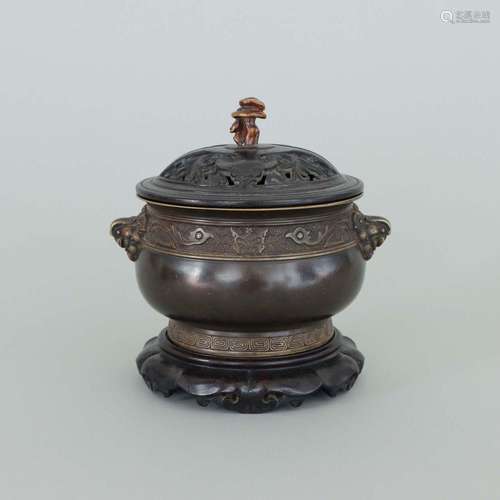 A BRONZE CENSER.MARK OF QIANLONG