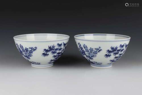 A PAIR OF BLUE AND WHITE BOWLS.MARK OF GUANGXU