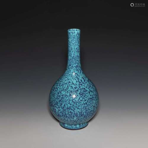 A ROBIN'S EGG BLUE-GLAZED VASE.MARK OF QIANLONG