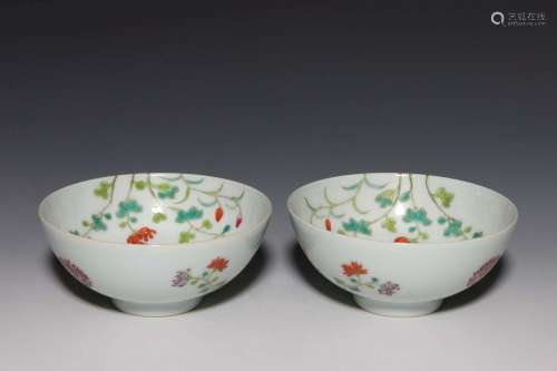 A PAIR OF FAMILLE-ROSE BOWLS.MARK OF YONGZHENG
