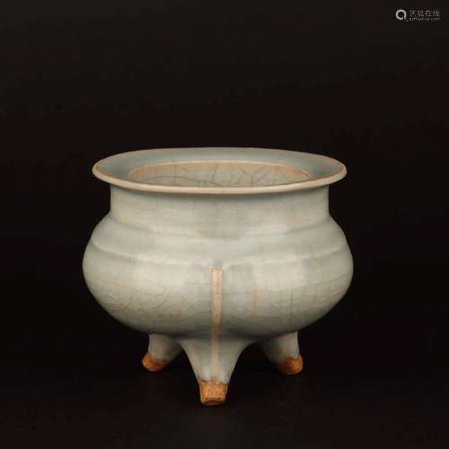 A LONGQUAN-CELADON-GLAZED CENSER.SONG DYNASTY