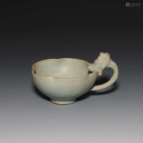 A RUYAO CELADON-GLAZED BOWL.SONG DYNASTY