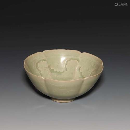 A YAOZHOU-GLAZED BOWL.SONG DYNASTY