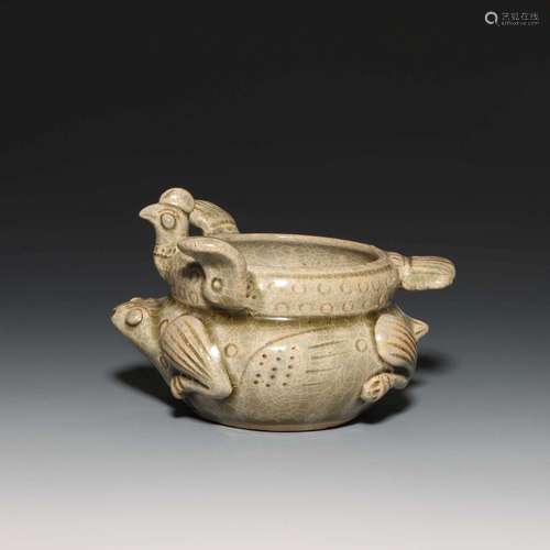 A YUEYAO-GLAZED WASHER.WEATERN JIN  DYNASTY