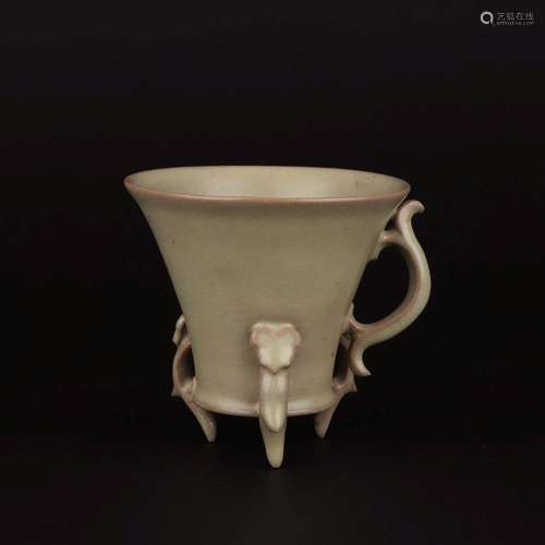 A GUAN-GLAZED TRIPOD CENSER.SONG DYNASTY