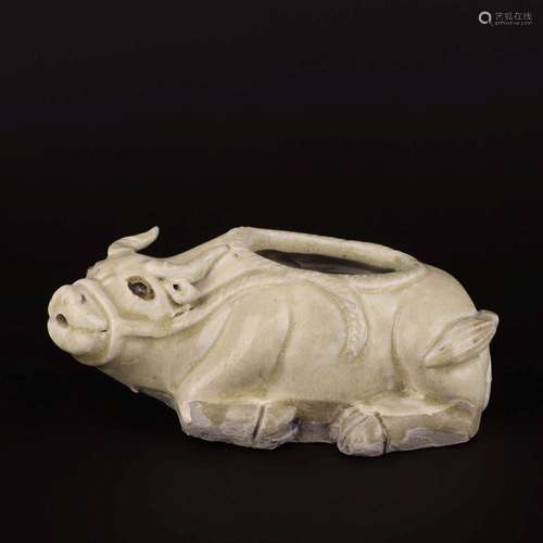 A WHITE -GLAZED BUFFALO WASHER.SUI DYNASTY