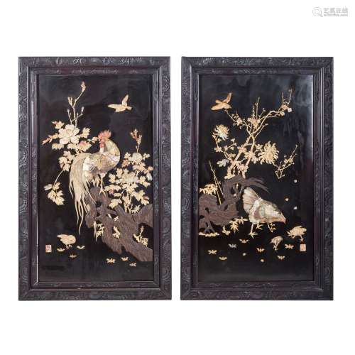 Pair of lacquer paintings "Hen" and "Rooster&...