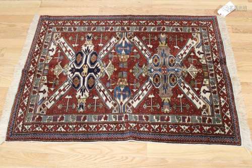 Antique And Finely Hand woven Heriz Style Carpet