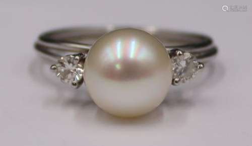 JEWELRY. Vintage Platinum Pearl and Diamond Ring.