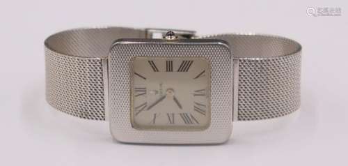 JEWELRY. Men's Vintage Corum 18kt Gold Watch.