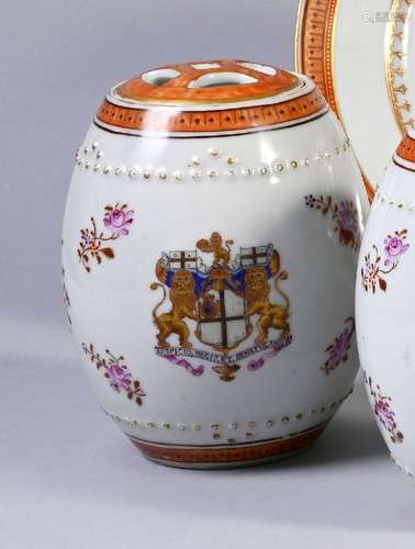 POT COUVERT EN PORCELAINE.<br />
Chine, pour l\'exportation ...