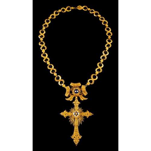 A necklace and cross