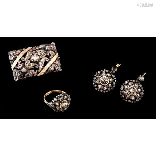 A set of brooch, ring and pair of earrings