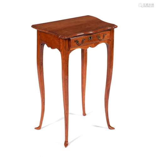 A small D.José/D.Maria style side table