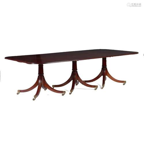 An English dining table