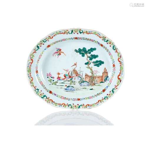 A deep scalloped serving platter