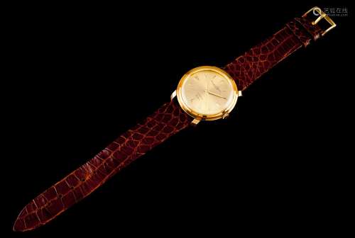An INTERNATIONAL WATCH, DE LUXE model wristwatch