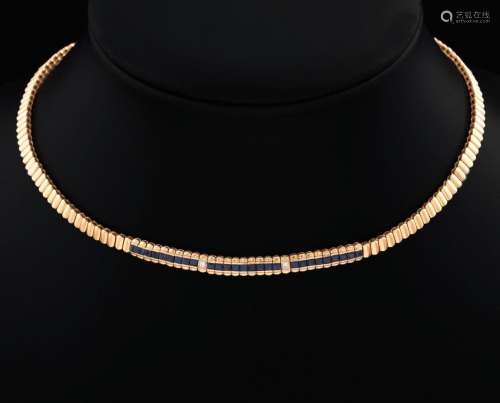 NECKLACE WITH SAPPHIRES AND DIAMONDS IN 18 KT YELLOW GOLD _<...