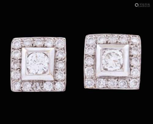 PAIR OF SQUARE-SHAPED DIAMOND SLEEPERS IN TWO-TONE 18 KT GOL...