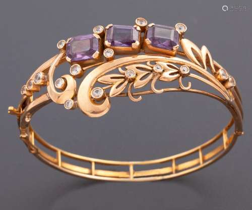 RIGID BRACELET WITH SAPPHIRES AND DIAMONDS IN 18 KT GOLD_.<b...