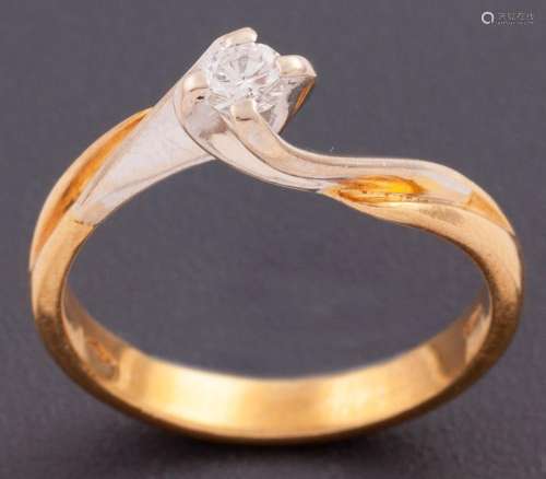 SOLITAIRE MADE IN 18 KT BICOLOR GOLD WITH DIAMONDS _<br />
s...