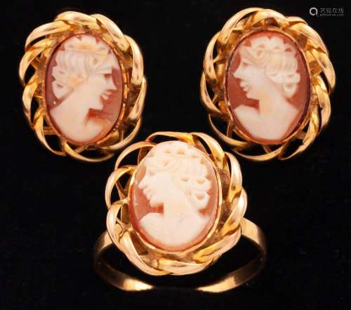 SET OF EARRINGS AND RING IN 18 KT GOLD _<br />
set of cameo ...