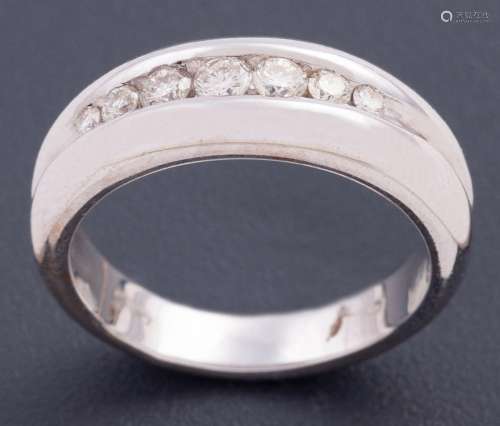 RING WITH DIAMONDS IN 18 KT GOLD _<br />
ring made in 18 kt ...