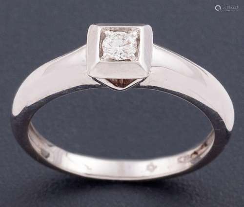 SOLITAIRE MADE IN 18 KT GOLD AND DIAMOND _<br />
solitaire m...