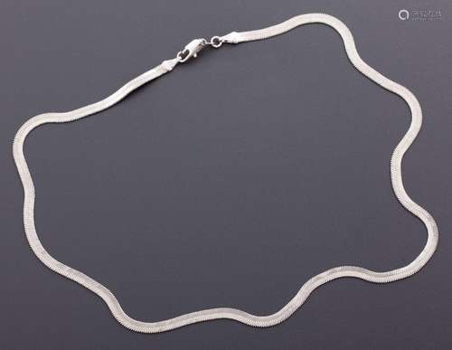 STERLING SILVER HERRINGBONE CHAIN, 45 CM_.<br />
Made in ste...