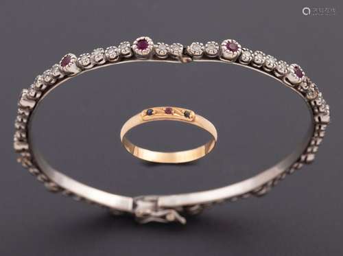 SET OF BRACELET AND RING IN 18 KT GOLD_.<br />
Set of ring m...